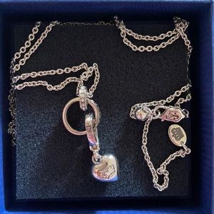 Juicy sweatshirt necklace